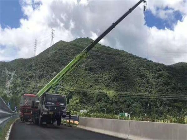 泉州市吊车出租电话_为什么企业要找吊车租赁公司租吊车？
